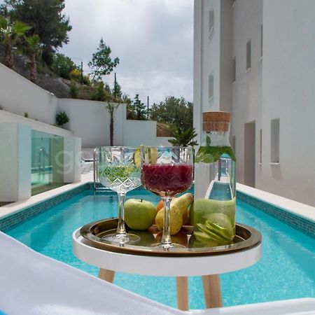 Villa Smaragd - Opal - Luxury Apt With Shared Pool And Private Hot Tub Makarska Eksteriør bilde