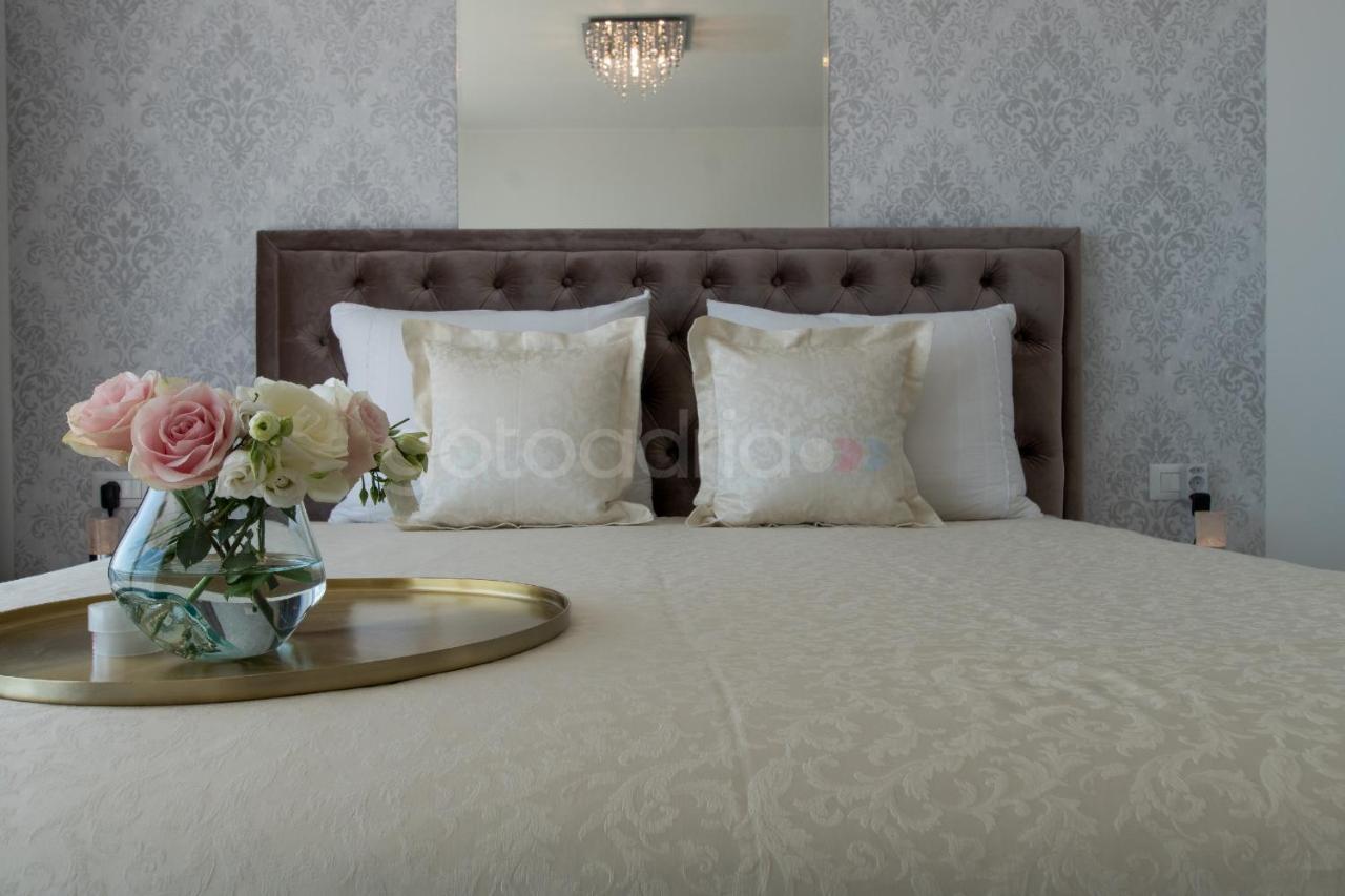 Villa Smaragd - Opal - Luxury Apt With Shared Pool And Private Hot Tub Makarska Eksteriør bilde